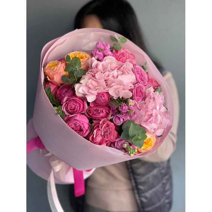 Bouquet from a florist  №20738