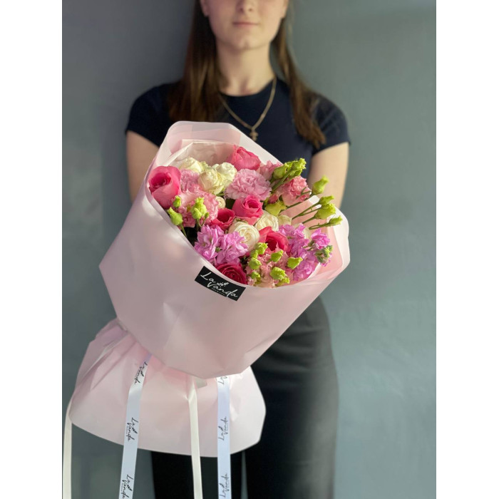 Buy Bouquet №1618 at the price of $40.00 from LaVanda Kyiv