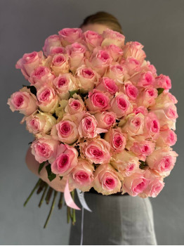Bouquet of 51 Mandala roses.