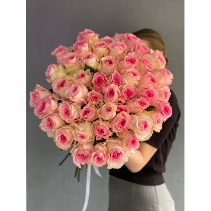 Bouquet of 51 Mandala roses.