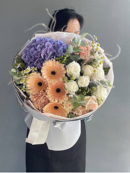 Bouquet from florist № 1900
