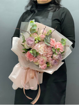 Bouquet from a florist №17400
