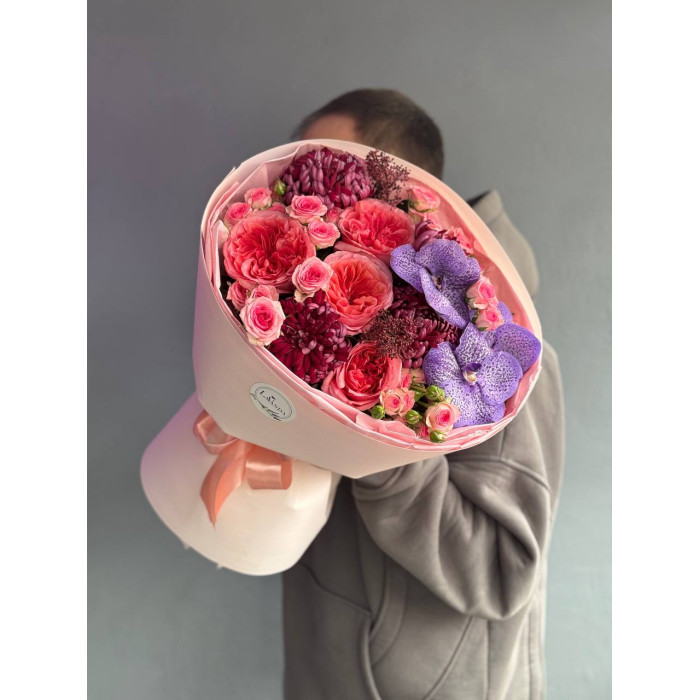 Bouquet from a florist No. 19656