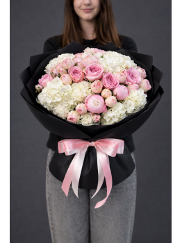 Bouquet from a florist №20002